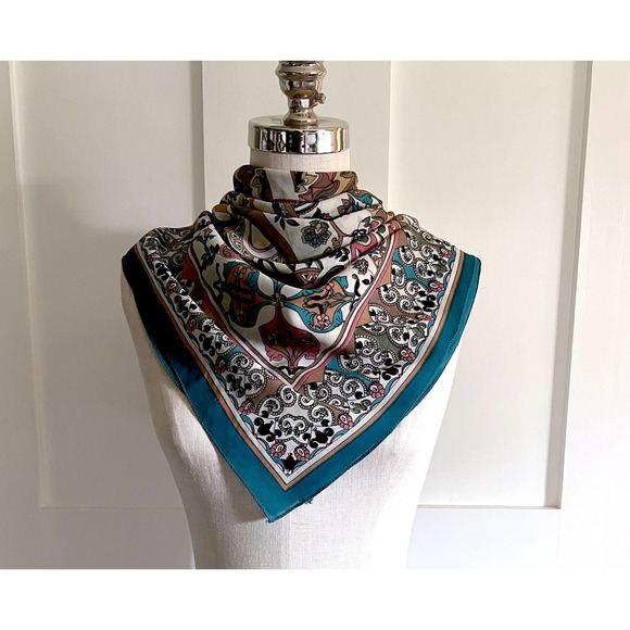 Vintage Ornate Pattern Scarf with Turquoise Border - Picture 6 of 10